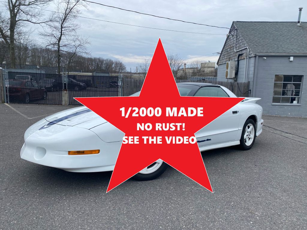 1994 Pontiac Firebird Image 1