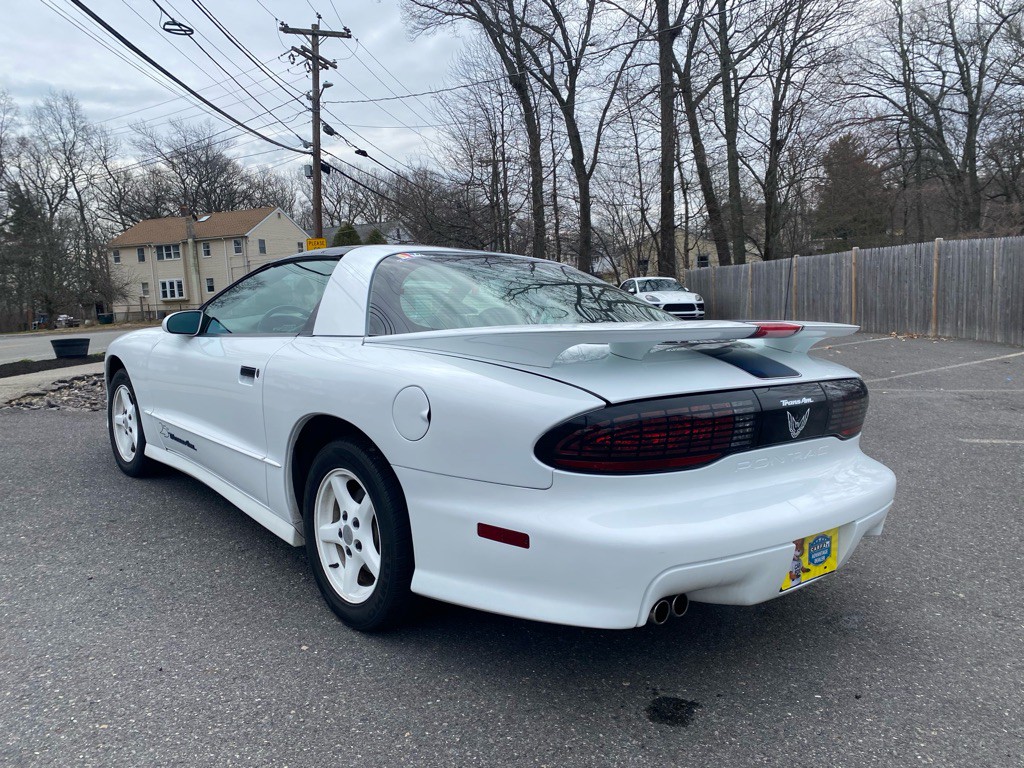 1994 Pontiac Firebird Image 5