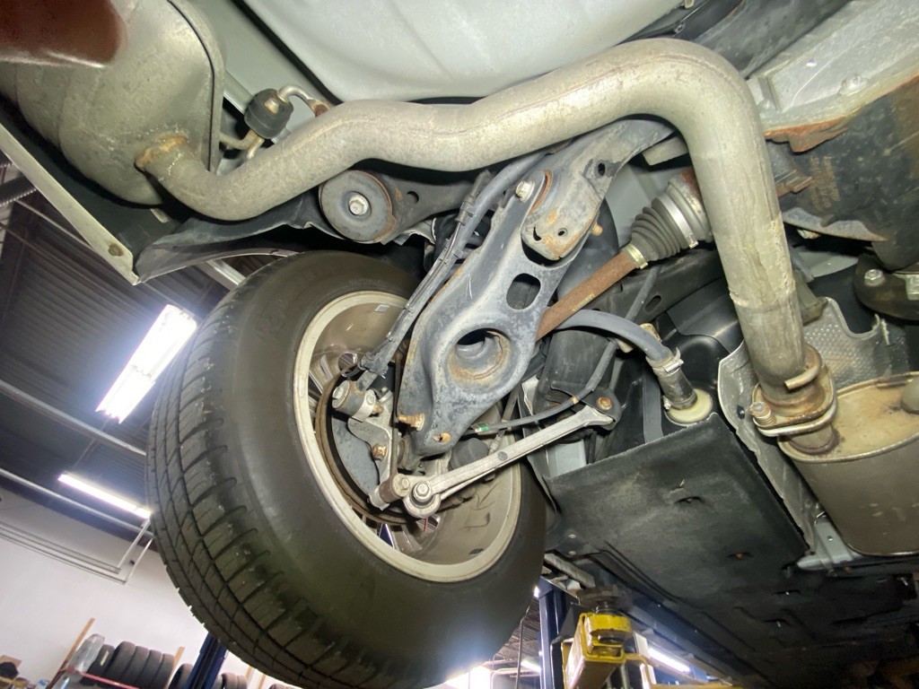 2014 Chrysler 300 Image 16