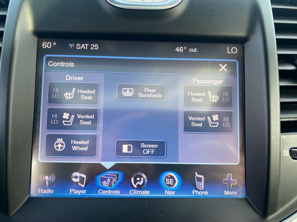 2014 Chrysler 300 Image 36