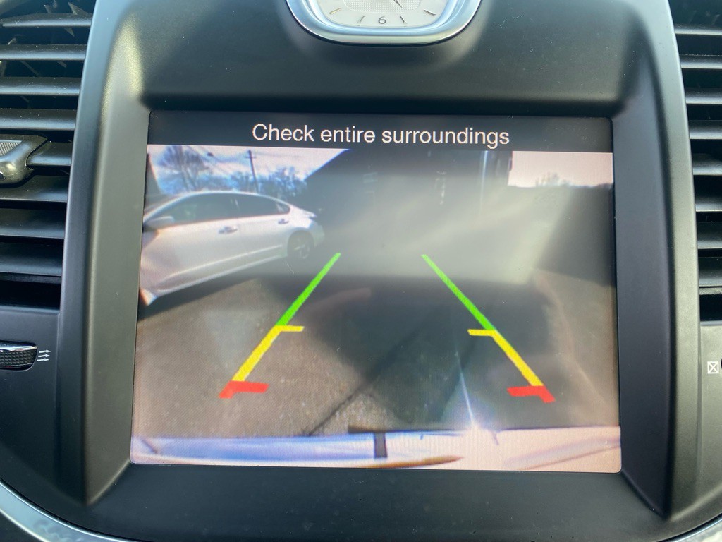 2014 Chrysler 300 Image 37