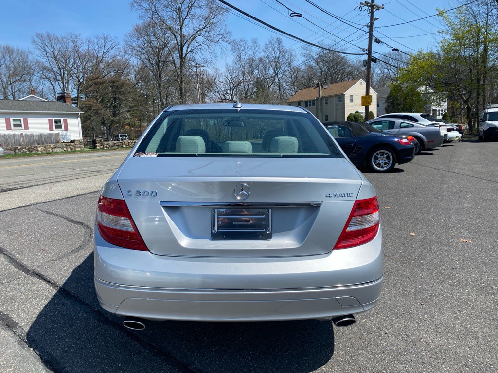 2009 Mercedes-Benz C-Class Image 6