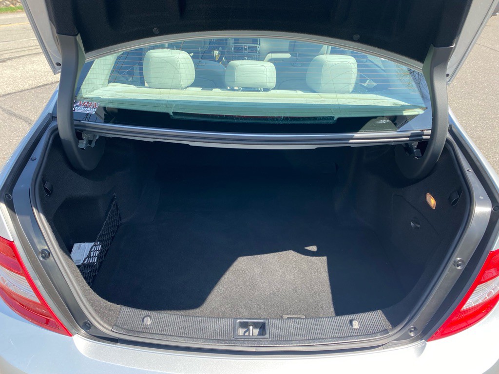 2009 Mercedes-Benz C-Class Image 7