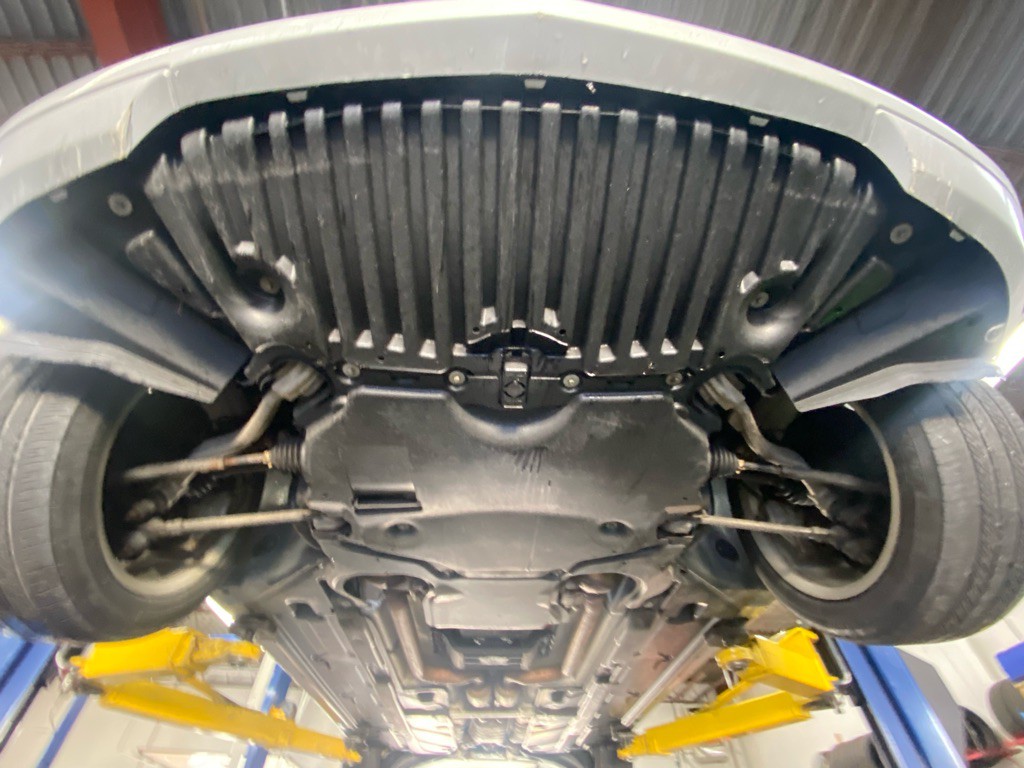 2009 Mercedes-Benz C-Class Image 16