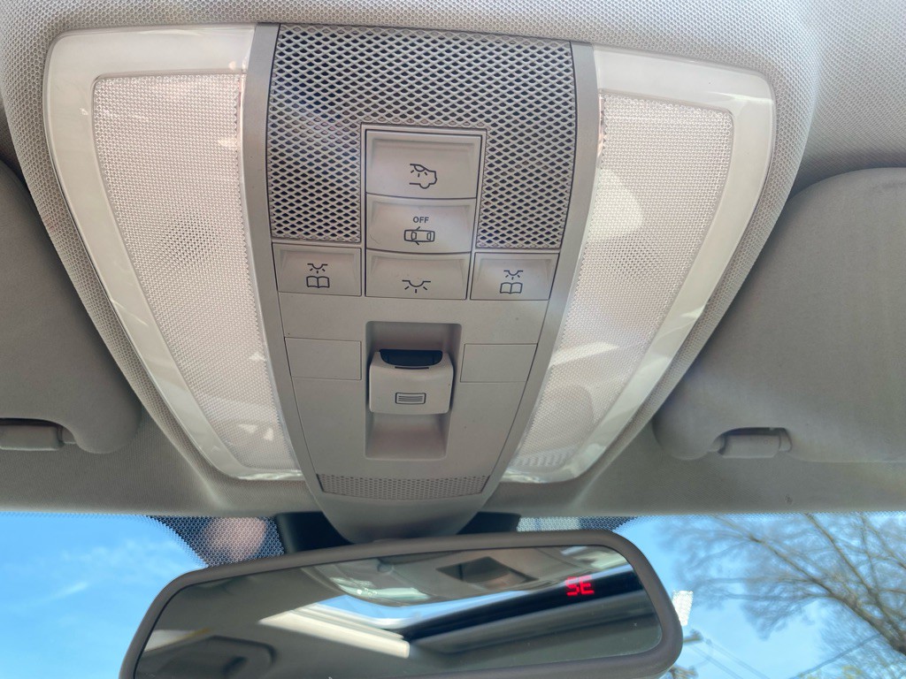 2009 Mercedes-Benz C-Class Image 30