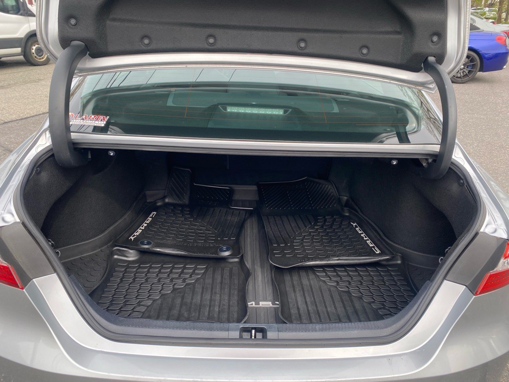 2020 Toyota Camry Image 7