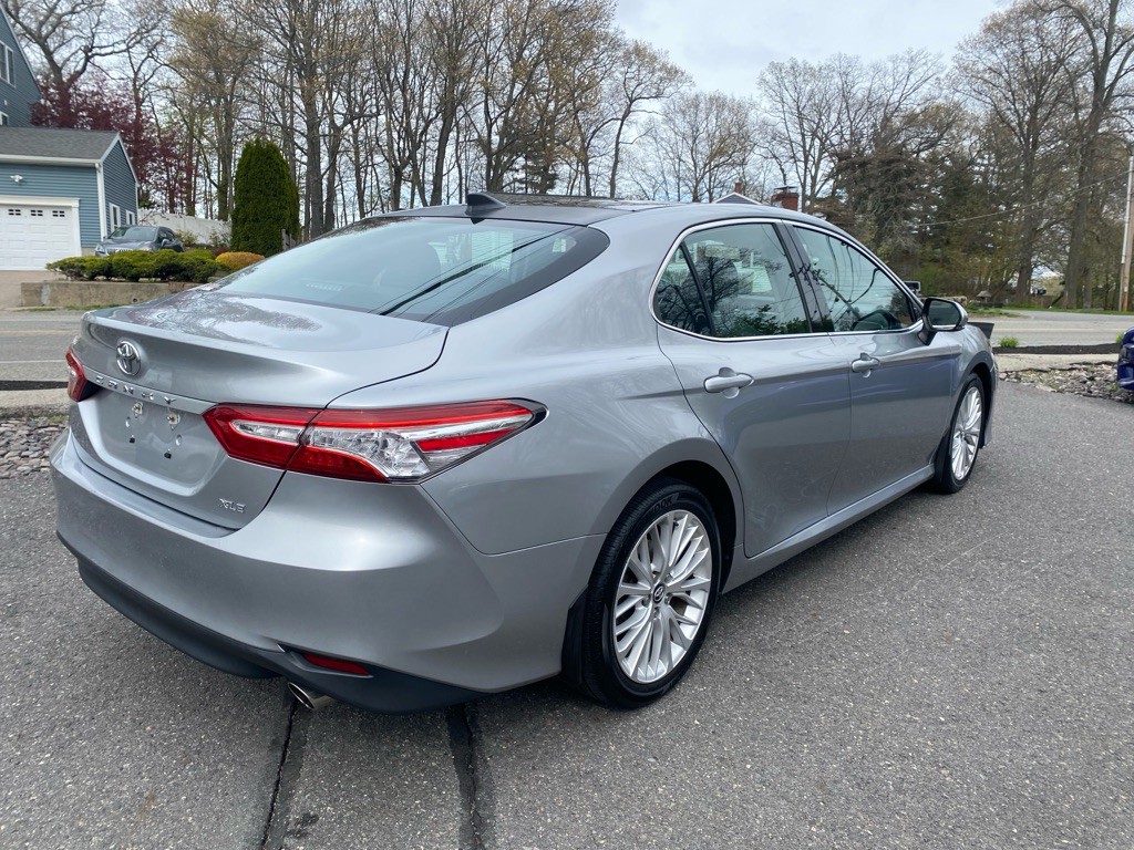 2020 Toyota Camry Image 8