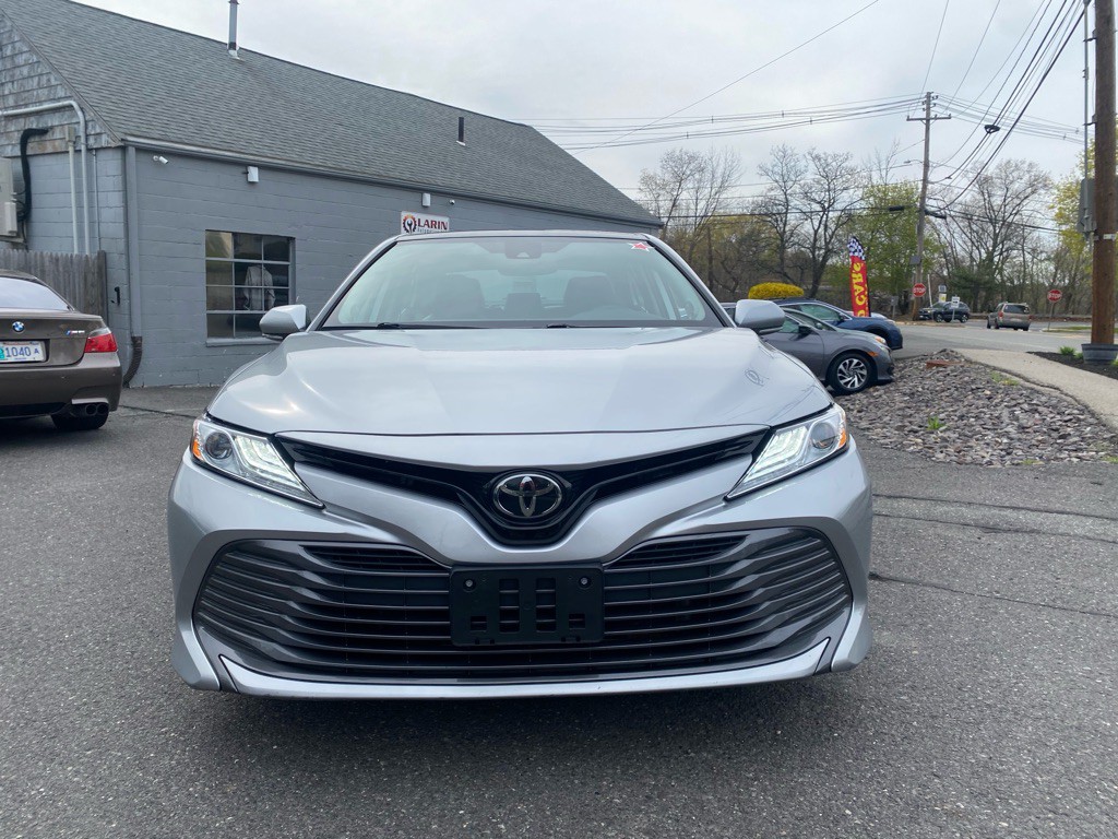 2020 Toyota Camry Image 11