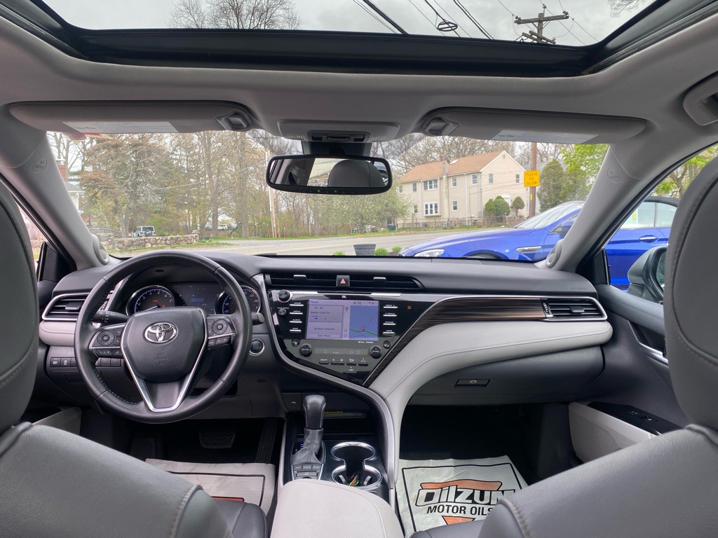 2020 Toyota Camry Image 24