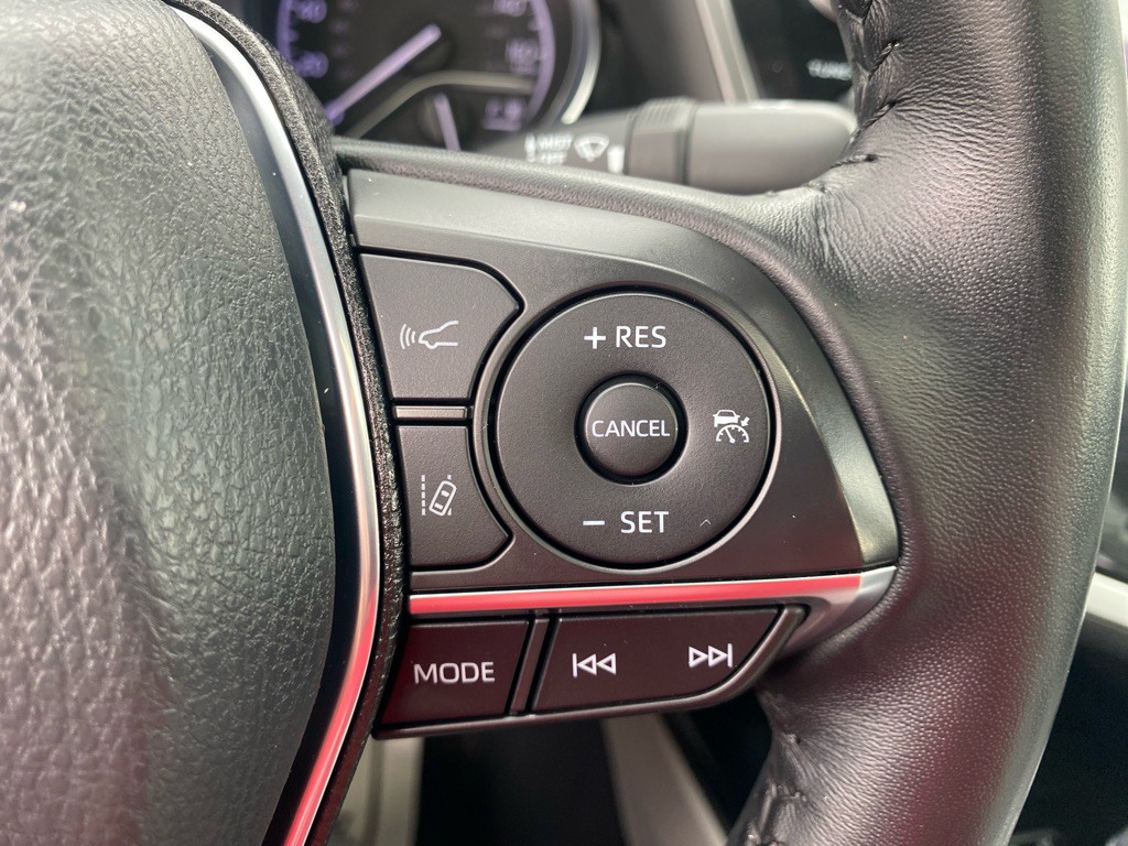 2020 Toyota Camry Image 31
