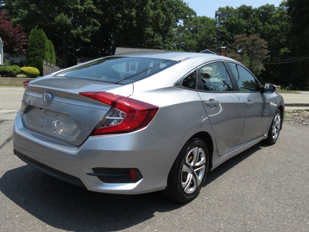 2017 Honda Civic Image 9