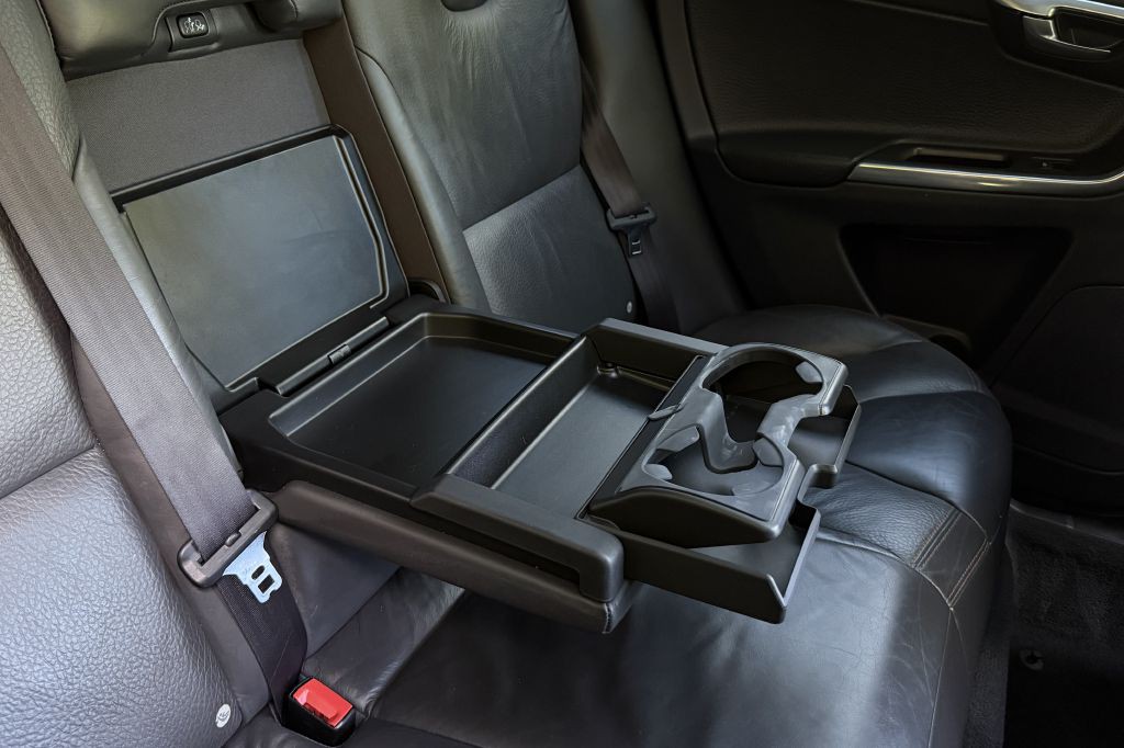 2013 Volvo XC60 Image 35