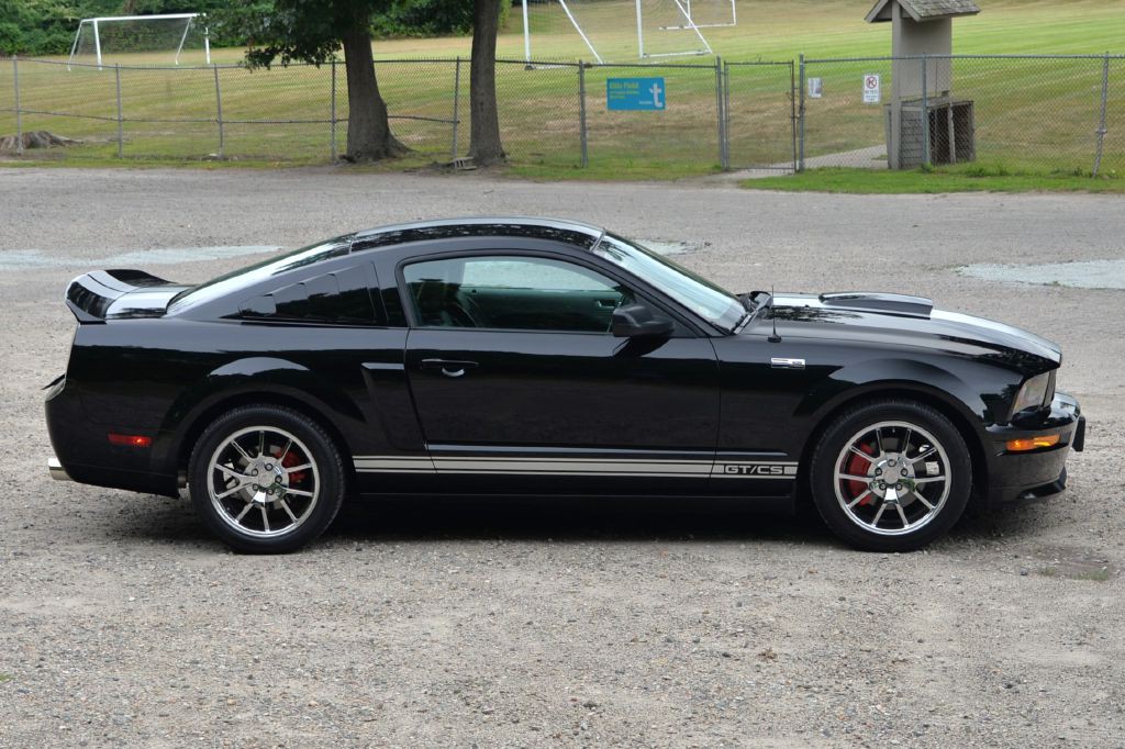 2007 Ford Mustang Image 12