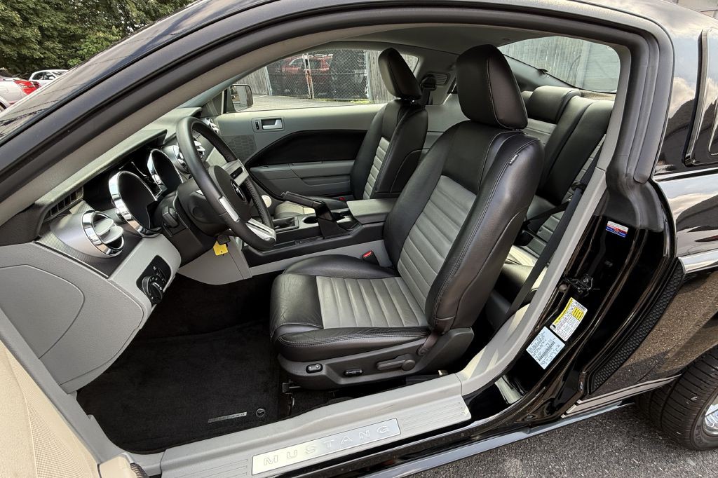 2007 Ford Mustang Image 43