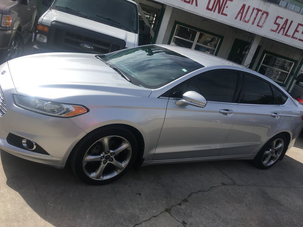 2013 Ford Fusion Image 2