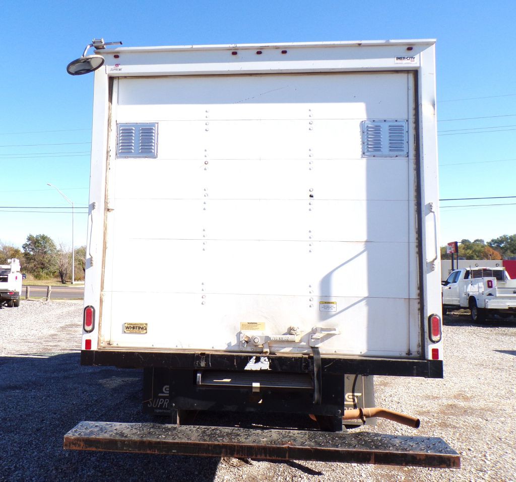 2018 Chevrolet Express Image 10