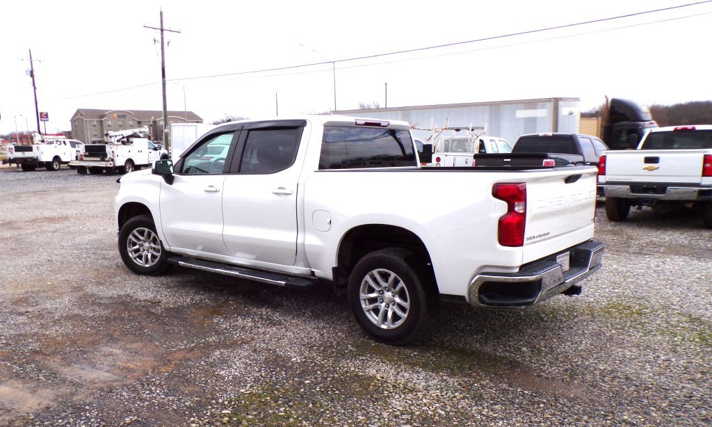 2022 Chevrolet Silverado 1500 Image 2