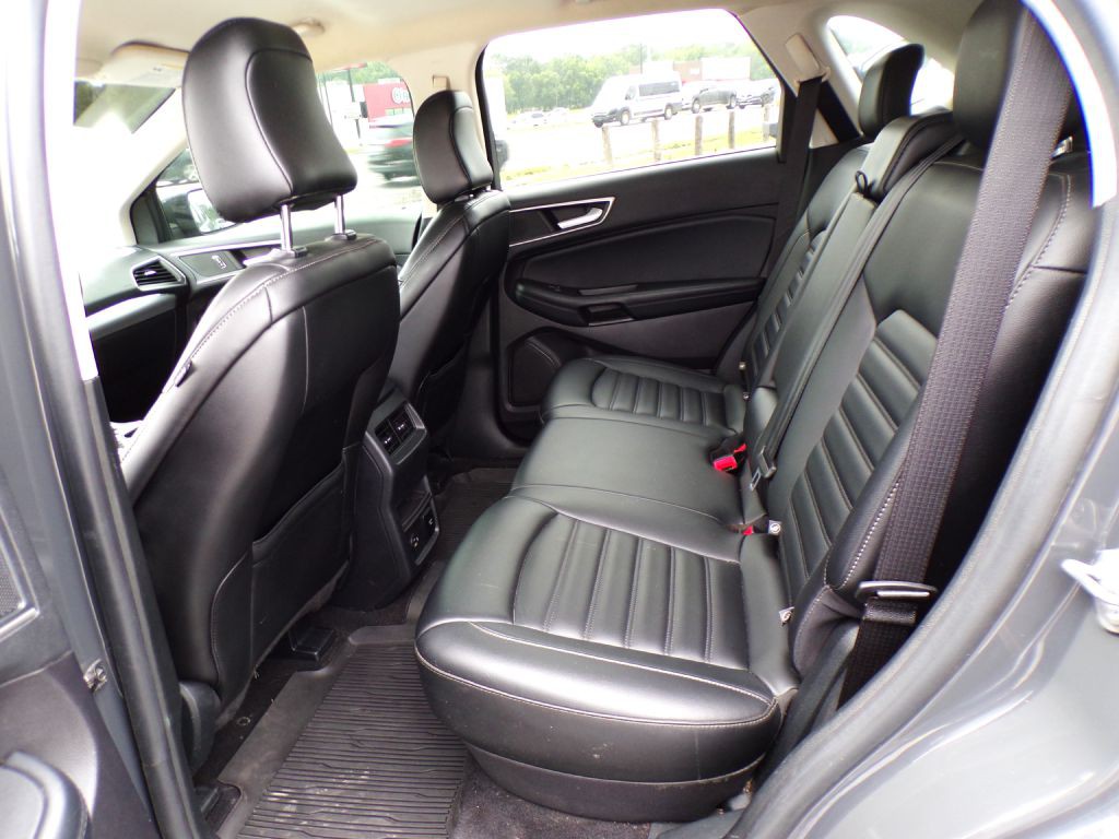 2021 Ford Edge Image 6