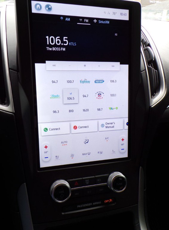 2021 Ford Edge Image 10