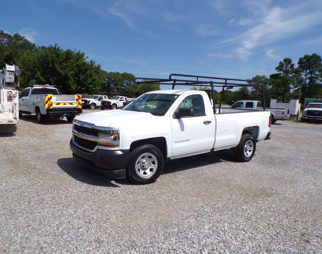 2018 Chevrolet Silverado 1500 Image 1