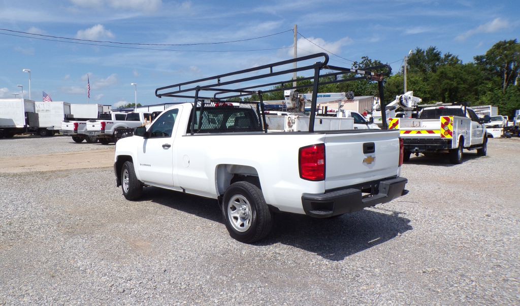 2018 Chevrolet Silverado 1500 Image 2