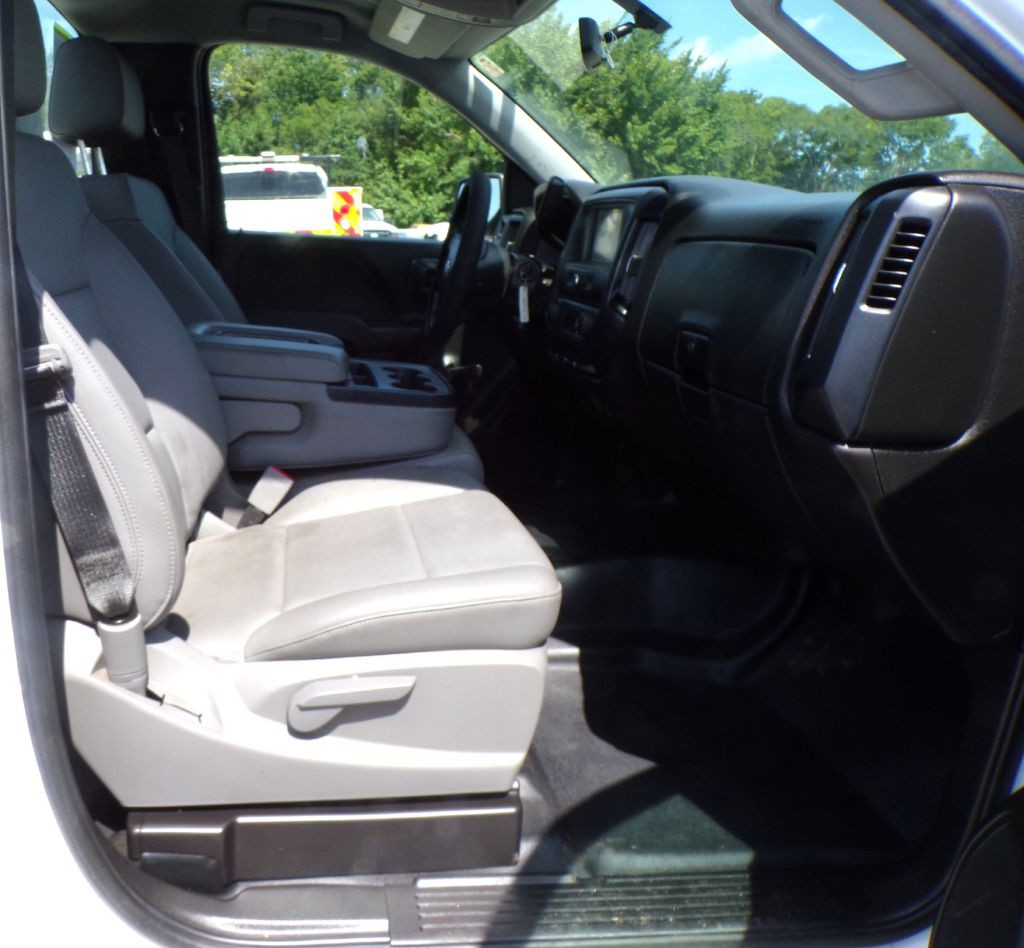 2018 Chevrolet Silverado 1500 Image 11