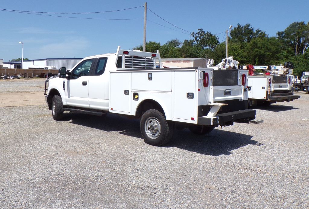 2019 Ford F-350 Image 2