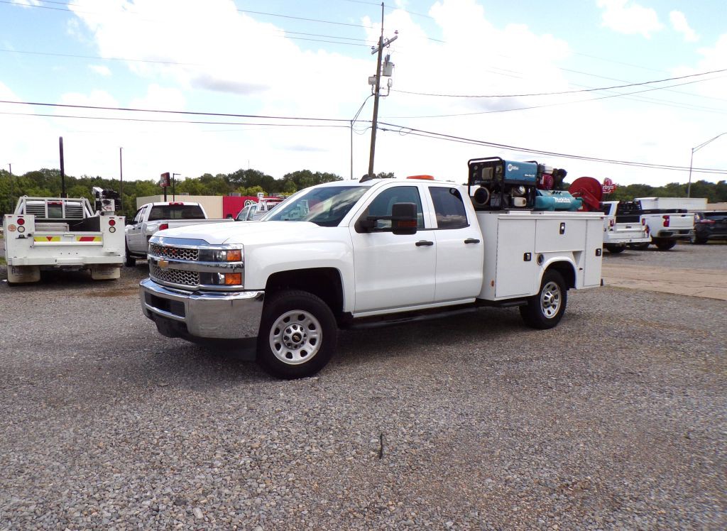 2019 Chevrolet Silverado 1500 Image 1