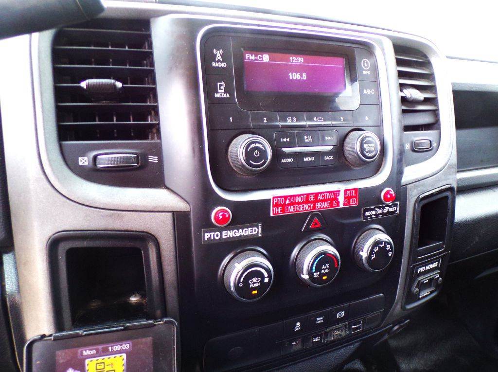 2015 RAM 5500 Image 10