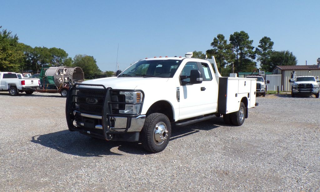 2018 Ford F-350 Image 2