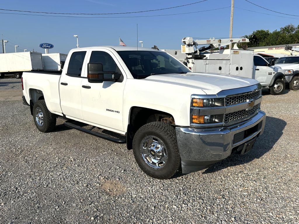 2019 Chevrolet Silverado 1500 Image 2
