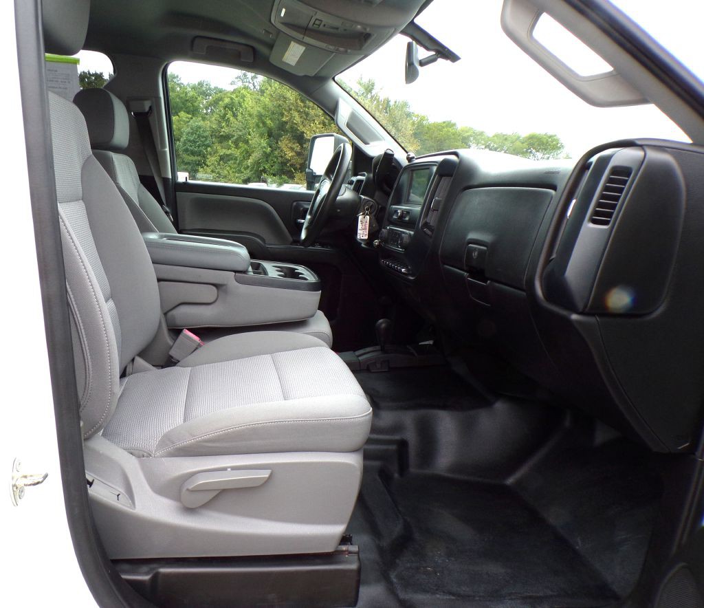 2018 Chevrolet Silverado 1500 Image 9