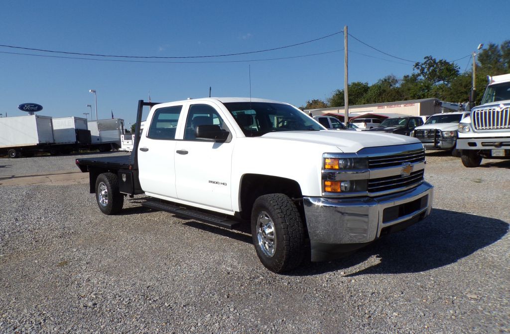 2018 Chevrolet Silverado 1500 Image 3