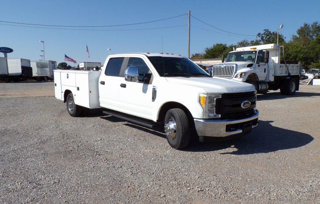 2017 Ford F-350 Image 3