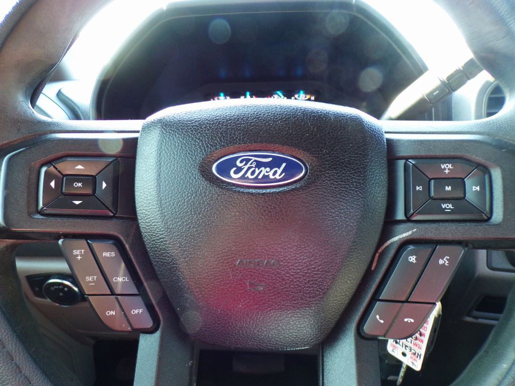 2017 Ford F-350 Image 7