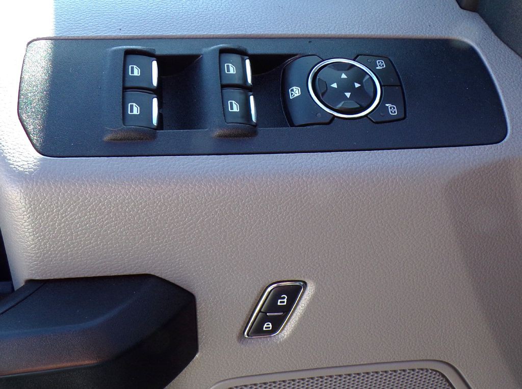 2017 Ford F-250 Image 10