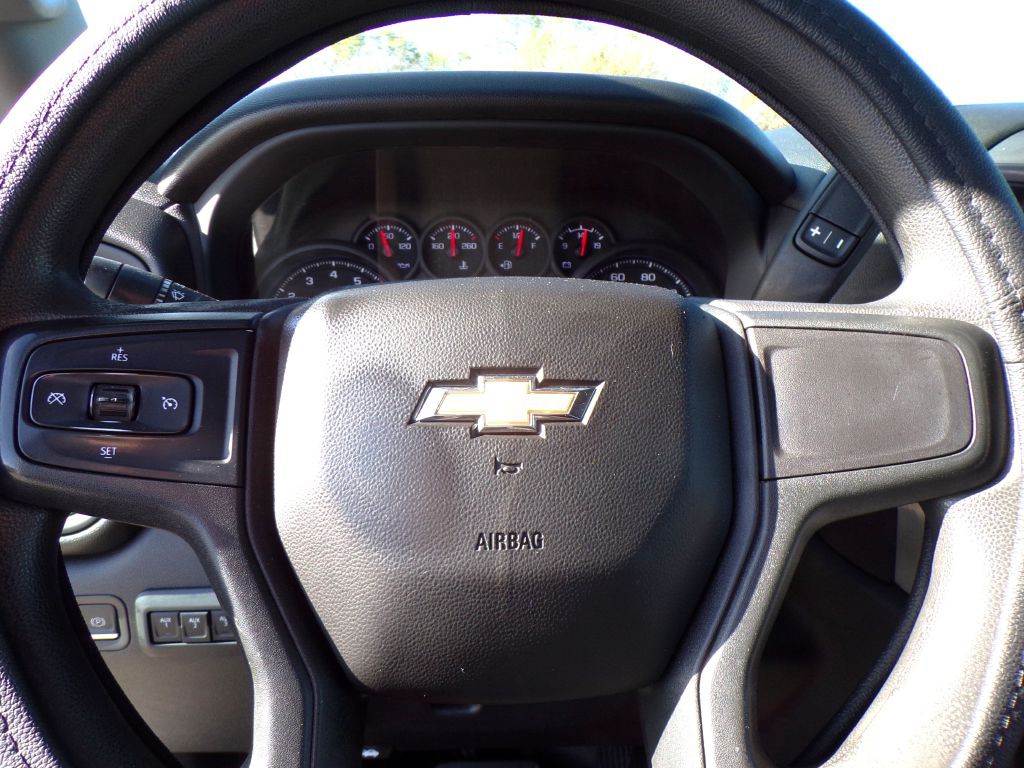 2023 Chevrolet Silverado 1500 Image 8