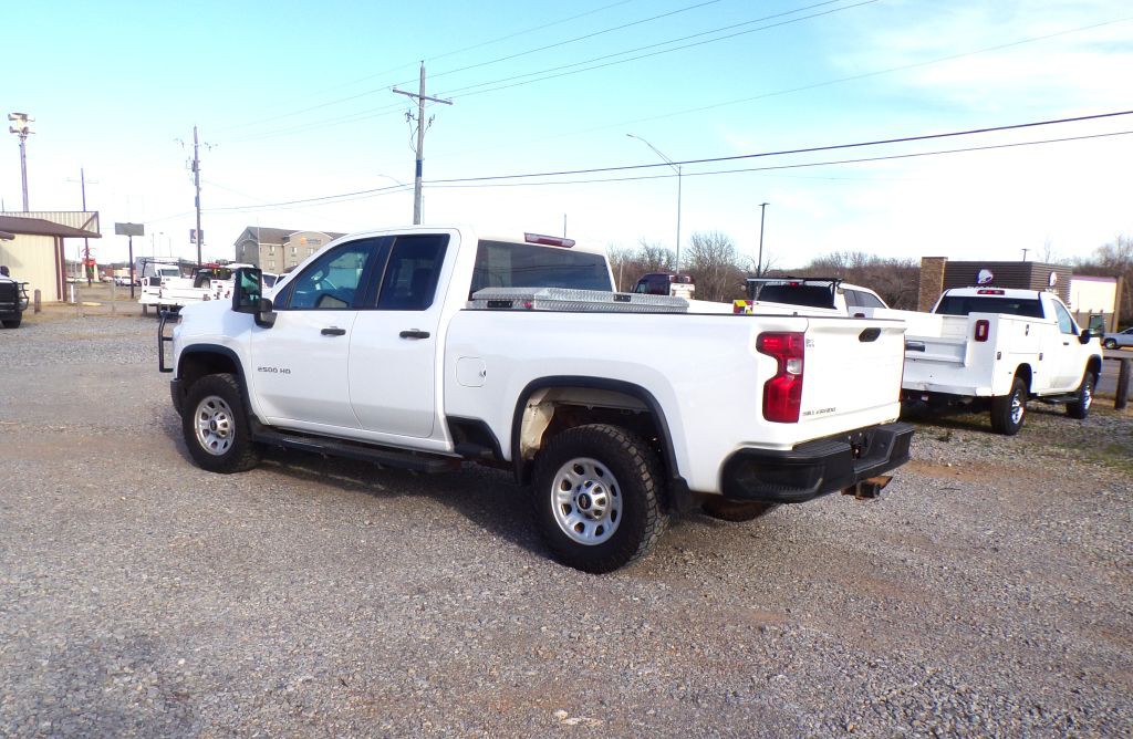 2022 Chevrolet Silverado 1500 Image 2