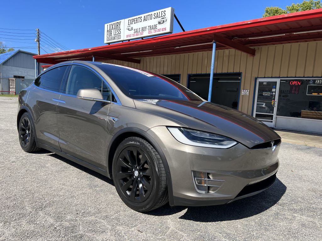 2016 Tesla Model X Image 2