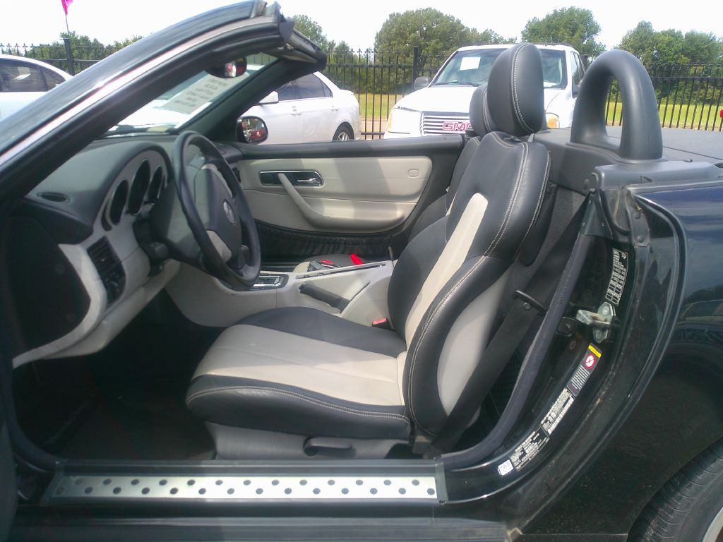 2000 Mercedes-Benz SLK-Class Image 2