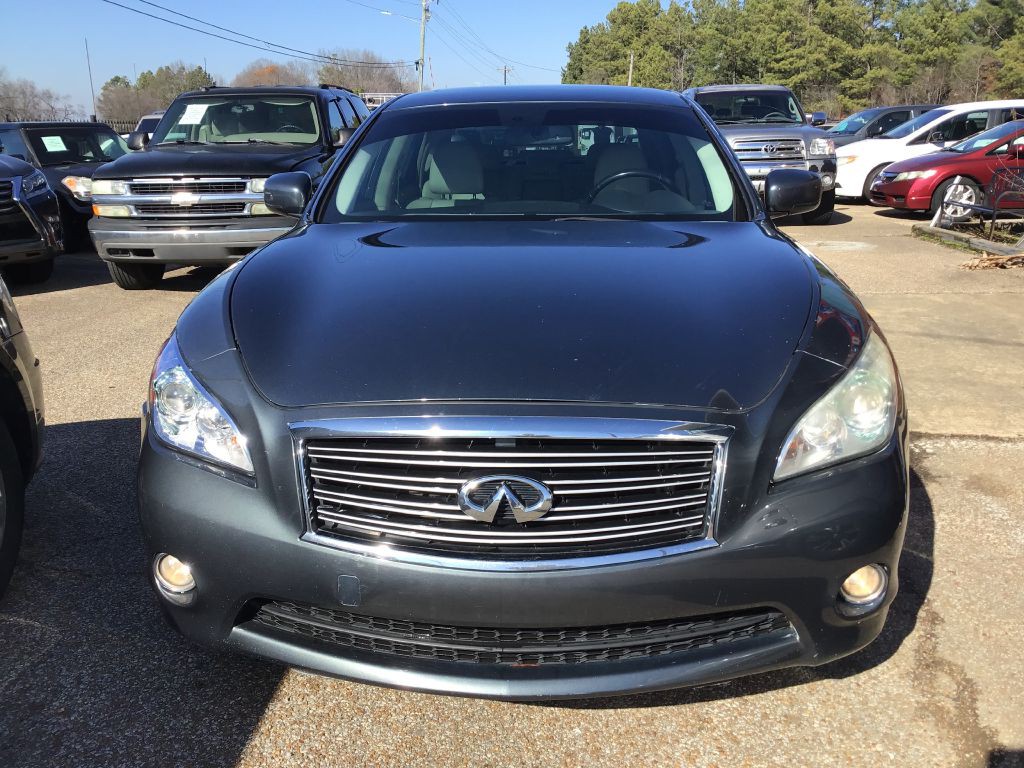 2011 INFINITI M37 Image 3