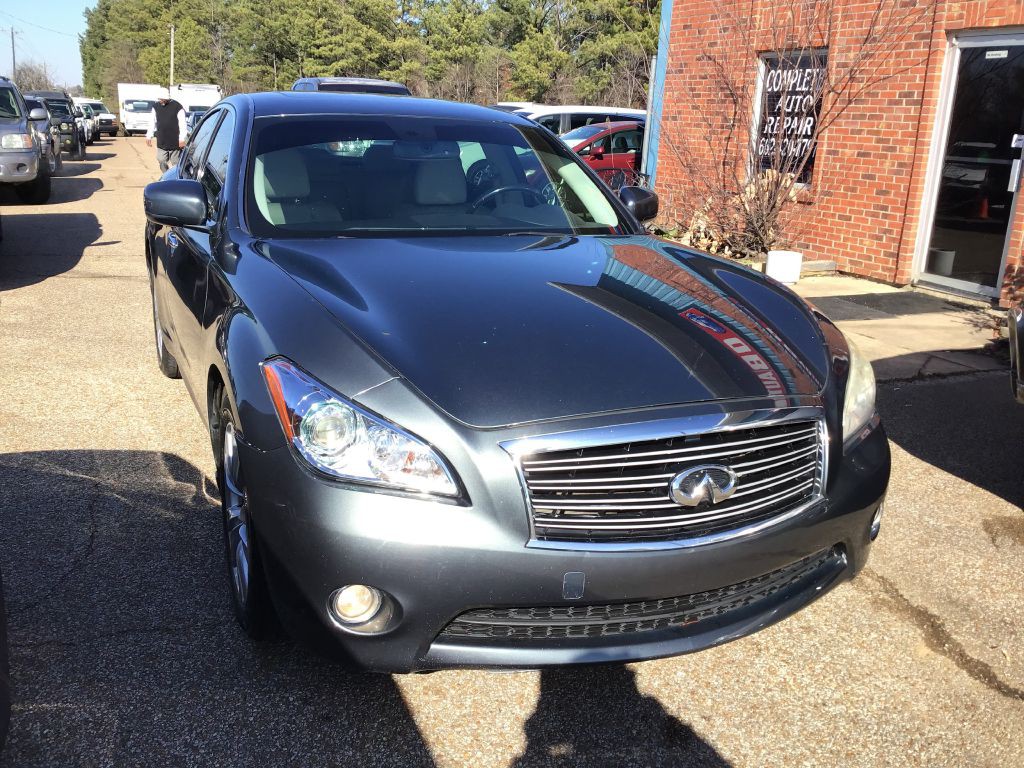 2011 INFINITI M37 Image 4