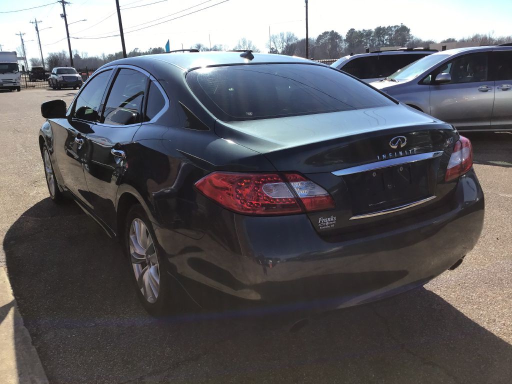 2011 INFINITI M37 Image 7