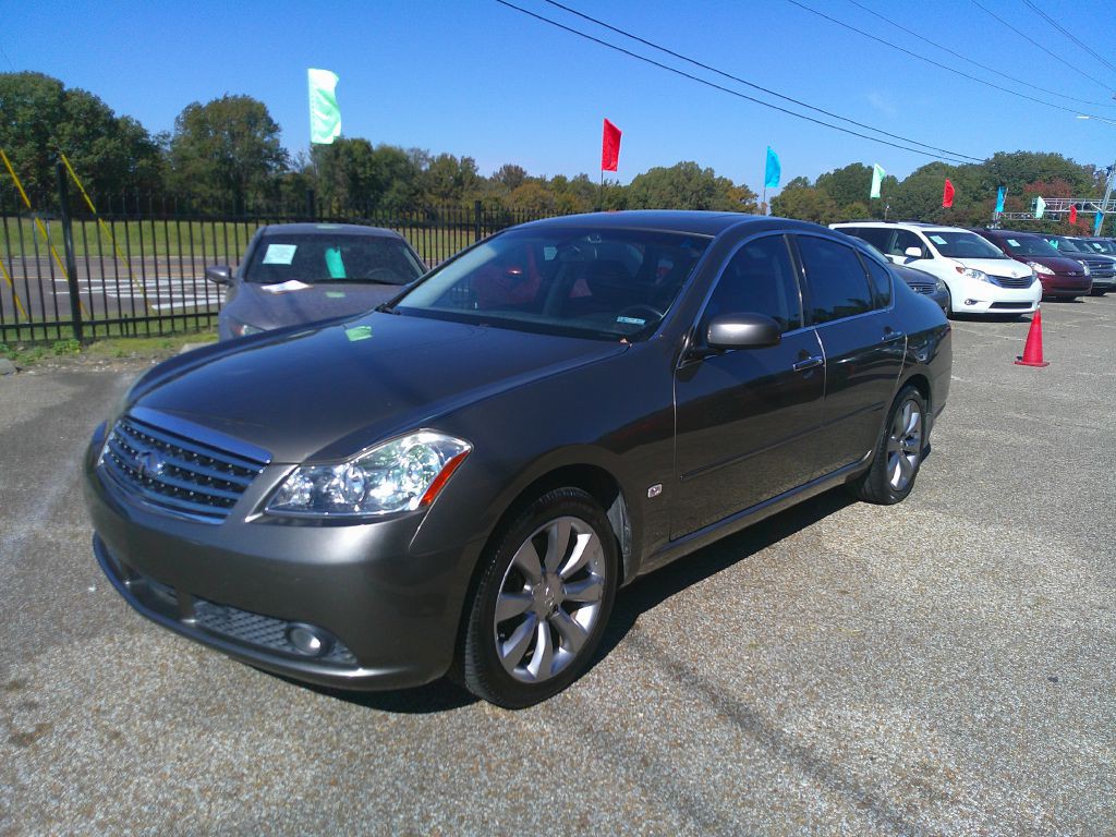 2006 INFINITI M35 Image 2