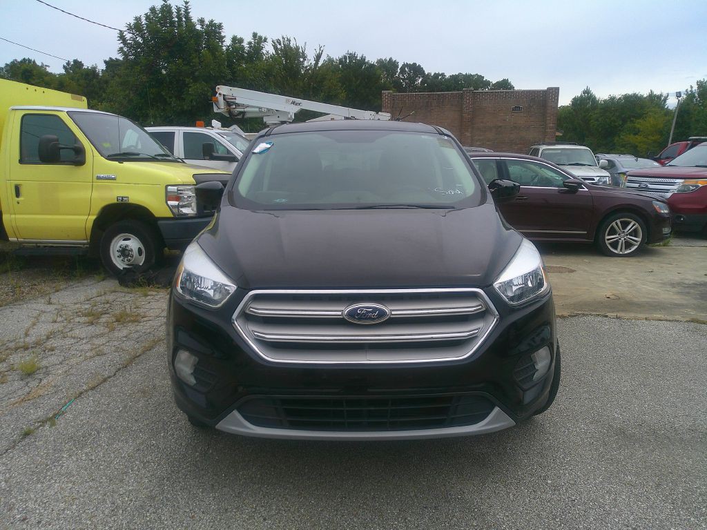 2019 Ford Escape Image 2