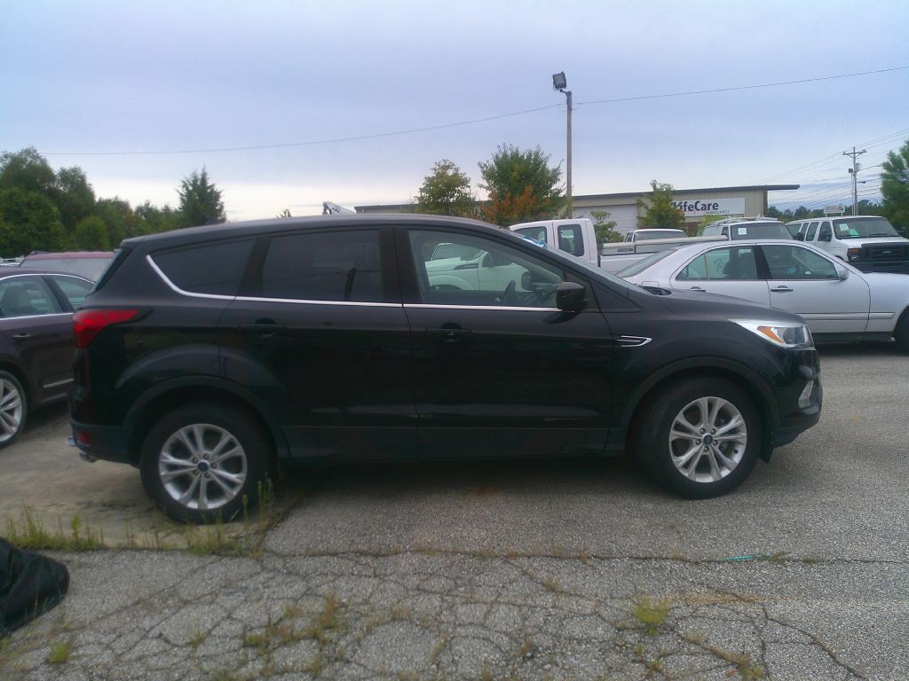 2019 Ford Escape Image 3