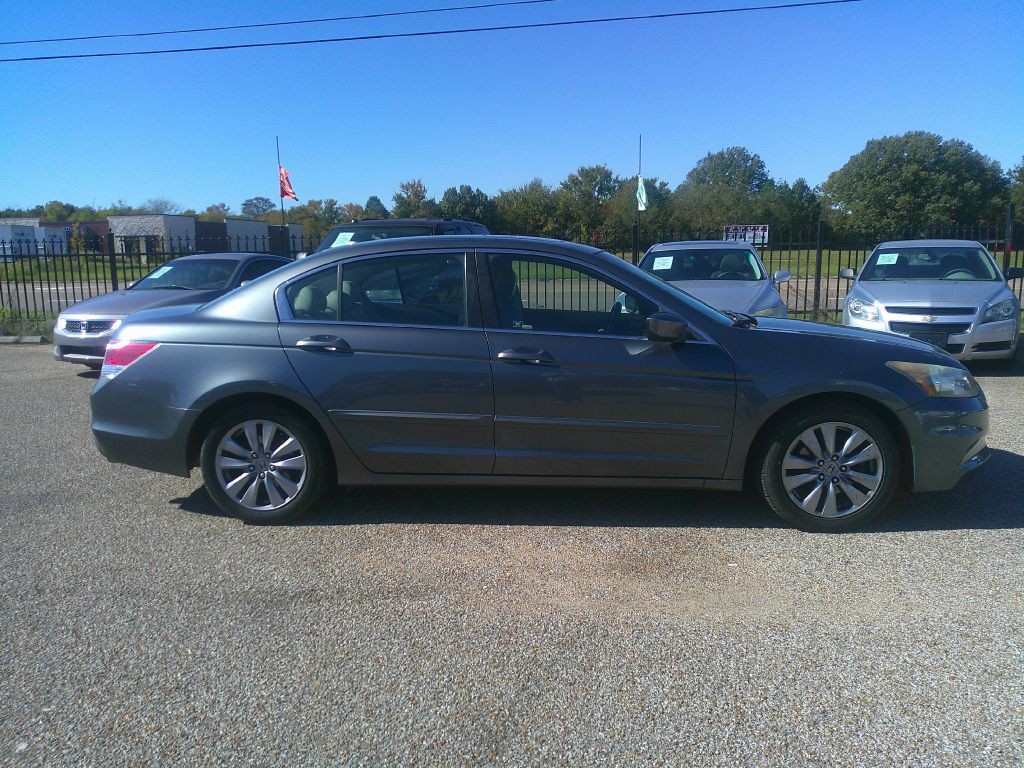 2012 Honda Accord Image 2