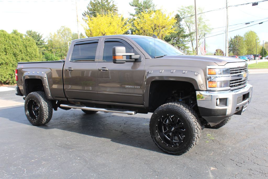 2015 Chevrolet Silverado 1500 Image 9