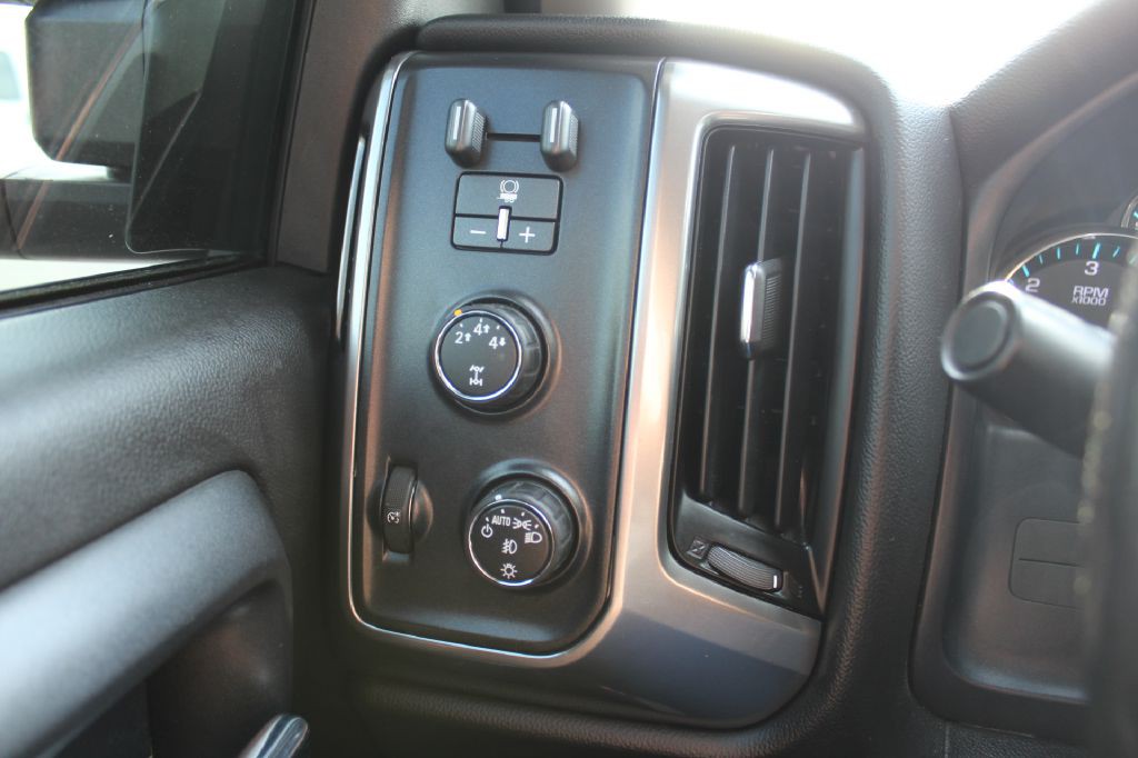 2015 Chevrolet Silverado 1500 Image 17
