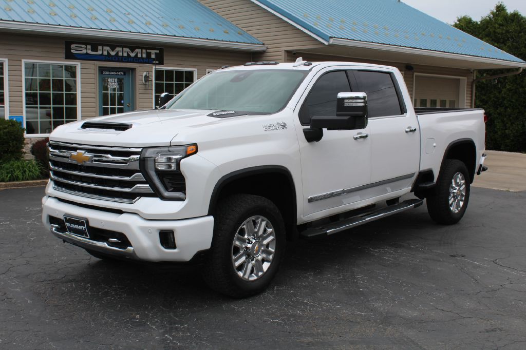 2024 Chevrolet 3500 High Ctry Image 1
